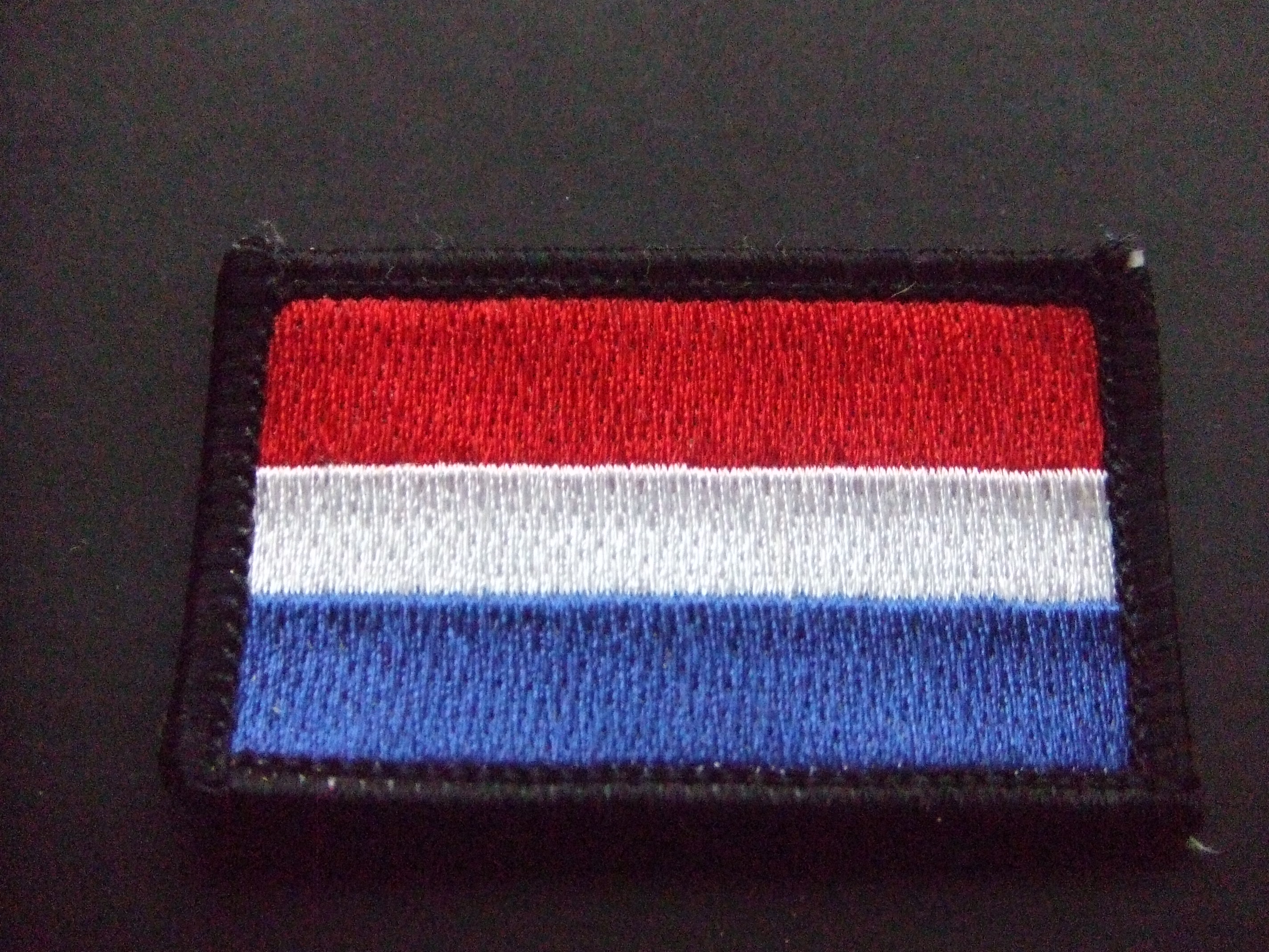 Nederlandse leger driekleur badge schouderembleem